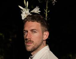 Spencer Davidson's Instagram, Twitter & Facebook