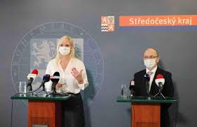Hejtmanka středočeského kraje jaroslava pokorná jermanová (za hnutí ano) čelila kritice, že jeden ze služebních vozů, které má k dispozici, nechávala na cesty do práce svému manželovi. Hejtmanka Stredoceskeho Kraje Petra Peckova Informuje Kapacity Mame Chybi Nam Vakciny Nymburkdnes Cz