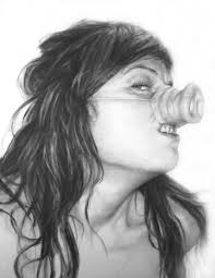 Black And White Self Portrait Drawing 36 Awesome Ideas For Self Portraits Images Self Portrait Drawing Creative Self Portraits Portrait Drawing