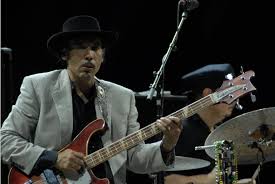 Tony Garnier On Rickenbacker Bass