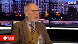 Tamás gáspár miklós szerint ennek a világnak, amiben élünk, befellegzett. Nepszava Tamas Gaspar Miklos Szajerrol Nem Kell Beszelni A Kepmutatast Nem Most Talaltak Ki