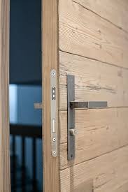 5 Tur Fichte Pitschen Mobel Bauschreinerei Davos Rustikale Turen Innenstallturen Innenturen