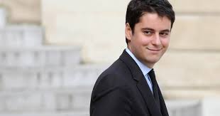 Entretien — en 2018, juan branco publiait crépuscule, un ouvrage qui mettait en lumière les puissances à l'œuvre derrière l'ascension d'emmanuel macron. Gabriel Attal Oute Le Jeune Secretaire D Etat Evoque Son Homosexualite Purepeople
