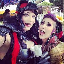 It S A Gabi Renaissancepleasurefaire Isabella Bunny Bennett Spg Steam Powered Giraffe Steam Powered Giraffe Giraffe Isabella