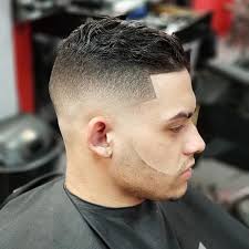 Anume parul lung atrage atentia celor din jur tunsori stratificate pentru parul lung. Frizura 2021 Baieti Frizura Wallpaper