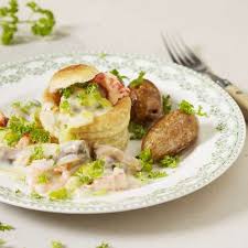 Vol Au Vent Met Zeevruchten En Prei Colruyt Vol Au Vent Gezonde Maaltijden Voedsel Ideeen