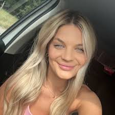 Aubrey Lambert (@aubreydaniels13)