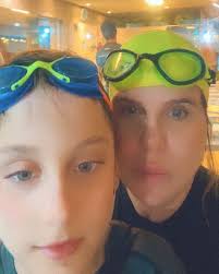 Nadar com o Artur é um momento especial. Os dois amam.