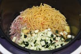 One Pot Pasta Lardons Courgettes Bienvenue Recette Pates Courgettes Pates Au Cookeo Recettes De Cuisine