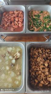Brown the chicken in the hot oil until golden on all sides. Apeq S Grill Fastfood Babi Black Pepper Ayam Masak Arak Facebook