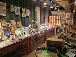 Strasbourg Ce Bar Se Transforme En Boutique Ephemere D Artisanat Local Pour Noel Actu Strasbourg