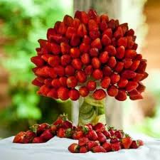 Centro De Mesa Frutos Rojos Y Acidos Fruit Displays Chocolate Fountains Fruit