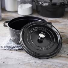 staub round cocotte 5 5 qt