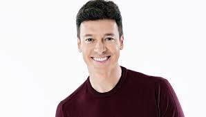 Rodrigo faro casual by jequiti is a woody aromatic fragrance for men. Nao Sou Um Personagem Sou A Mesma Pessoa Em Frente As Cameras E Em Casa Afirma Rodrigo Faro Heloisa Tolipan Heloisa Tolipan