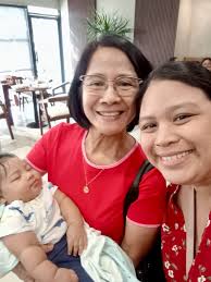 En Papel" (On Paper) exhibit now