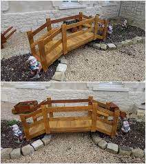 It S Time To Locate Your Garden Enthusiast Handwear Covers And All The Pallets You Can Muster Up Because Pallet Diy Wooden Pallet Projects Diy Pallet Projects