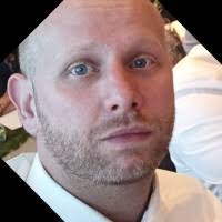 10+ "Tom Goth" profiles