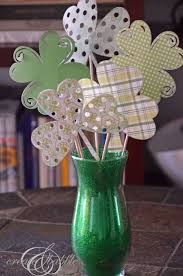St Patrick S Day Shamrock Vase Craft Plus Clever Glitter Trick She Jeanie St Patricks Crafts St Patrick S Day Decorations St Patrick S Day Crafts