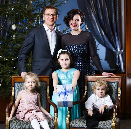 VAKARA ZIŅAS: Dana Reizniece-Ozola: "Man ir superīgs vīrs" - nra.lv