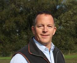 The robot that uses light to control weeds