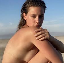 Lili reinhart is best known for portraying betty cooper on the popular crime drama riverdale. Lili Reinhart Instagram The Hollywood Gossip