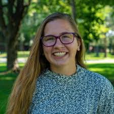 Ana Yoder's Instagram, Twitter & Facebook