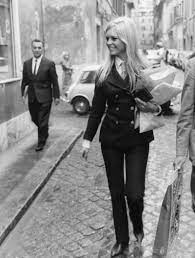 See more ideas about bardot, brigitte bardot, bardot bangs. 31 Ways To Get Brigitte Bardot S Classic Style With Fall S Best New Looks Vogue
