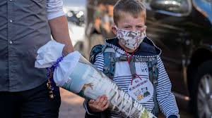 Auch die große koalition in niedersachsen hält die maskenpflicht im unterricht für übertrieben. Schulen In Der Corona Krise Signifikanter Anstieg Ohne Maskenpflicht Das Sagt Die Eu Kommissarin Dazu Politik
