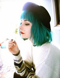 чем покрасить волосы в зеленый цвет на один день Zelenye Volosy Kak Pokrasit Volosy V Zelenyj Cvet Zelenye Volosy Podrostkovye Pricheski Stili Prichesok