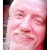 Robert Sluder's Instagram, Twitter & Facebook