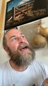 Elliot Collins (@the_elliot_collins) • Instagram photos and videos