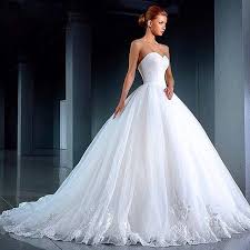 Prenses Kabarik Ve M Yaka Gelinlik Modeli M 1387 In 2020 Wedding Dress Necklines Strapless Wedding Dress Sweetheart Wedding Dresses