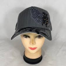 Bear design baseball cap