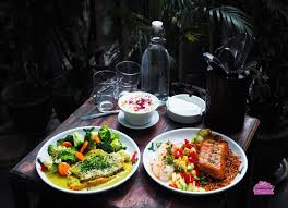 Jalan jalan cari makan is a mobile app that serves to find a halal restaurant and halal eatery for the convenience of a malaysian muslim. Merchant S Lane ç¾ŽçœŸæž— At Petaling Street Kl Malaysia Oo Foodielicious