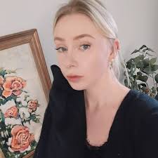 Lauren Wilhelm (@storyspawn)