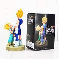 What is interesting about this is that the super saiyan head is from the future trunks ark where gohan has a huge scar going down the right side of his face. Dragon Ball Z Dramatic Showcase Figure Gohan Cell Goku Vegeta Trunks F Tc International