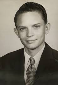 Tommie Dodd's Instagram, Twitter & Facebook