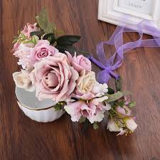 Robe longue bohème chic crème imprimée de petits pois et de fleurs rouges. Couronne De Fleurs Mariage Ceremonie Aureole Florale