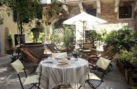 B&b best holidays venice provides, among other things: B B Corte 1321 Venice Italy Hostelscentral Com En