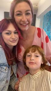 Hi 👋 I'm Sharon, from the “BOOT”, Louisiana. I'm excited about being apart  of this group and making new connections. Traveling, attending events,  traveling locally and afar. I hope this journey will