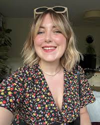 Emma Moran's Instagram, Twitter & Facebook