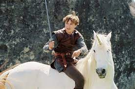 Pin By Maddie On Fantasy And Fiction Chronicles Of Narnia William Moseley Narnia