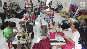 Informasi yang anda cari adalah pabrik masker mojoagung jombang. Pembuat Masker Rumahan Di Jatim Banjir Pesanan Surabaya Liputan6 Com
