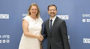 Österreichs außenministerin karin kneissl hat geheiratet. Austrian Foreign Minister Kneissl Highlights Effective Multilateralism During Visit To Osce Secretariat Osce