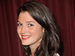 Telematin Louise Petitrenaud Nouvelle Chroniqueuse Cui Tele Star