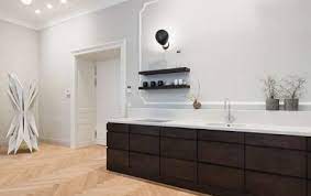 Unsere deckenpaneele machen sich schon mal gut. Styropor Deckenleisten Wandleisten Schnell Und Gunstig