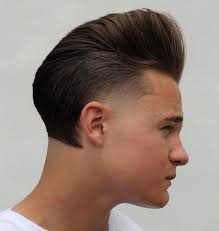 Of all face shapes, the round face can be the most challenging face shape to find the flattering there are loads of hairstyles that compliment gentlemen with round countenances. Amazing Pompadour Haircuts And Hairstyles For Men Scoop Byte