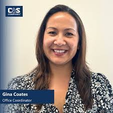 Gina Coates's Instagram, Twitter & Facebook