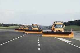 Daimler Has Revealed Its Fleet Of Autonomous Snow Plow Trucks For Airports Cut through the noise extreme weather calls for an extreme truck. autonomous snow plow trucks for airports