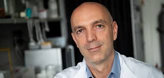 Valeria of leaks she is a attractive MILFY gem that knows